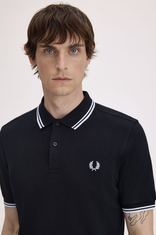 M3600 The Twin Tipped Fred Perry Shirt (Black / White / White)
