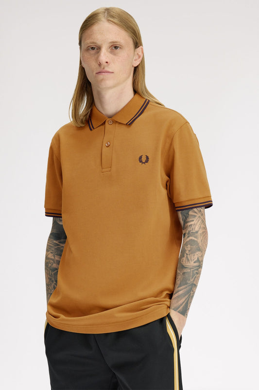 M3600 The Twin Tipped Fred Perry Shirt (Dark Caramel / Navy / Navy)