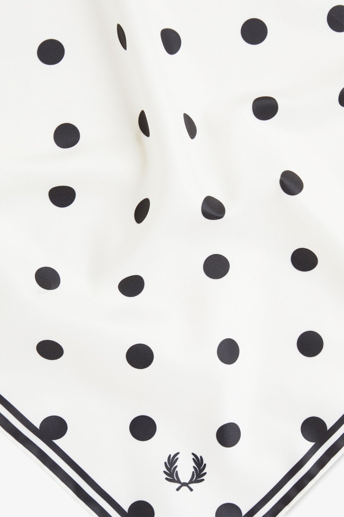 C3321 Amy Polka Dot Scarf (Snow White)