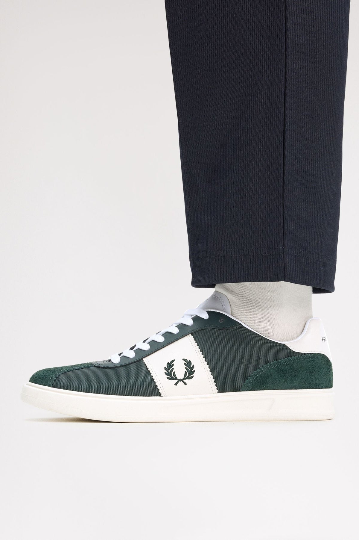 B2344 Suede B4 (Grassroots)