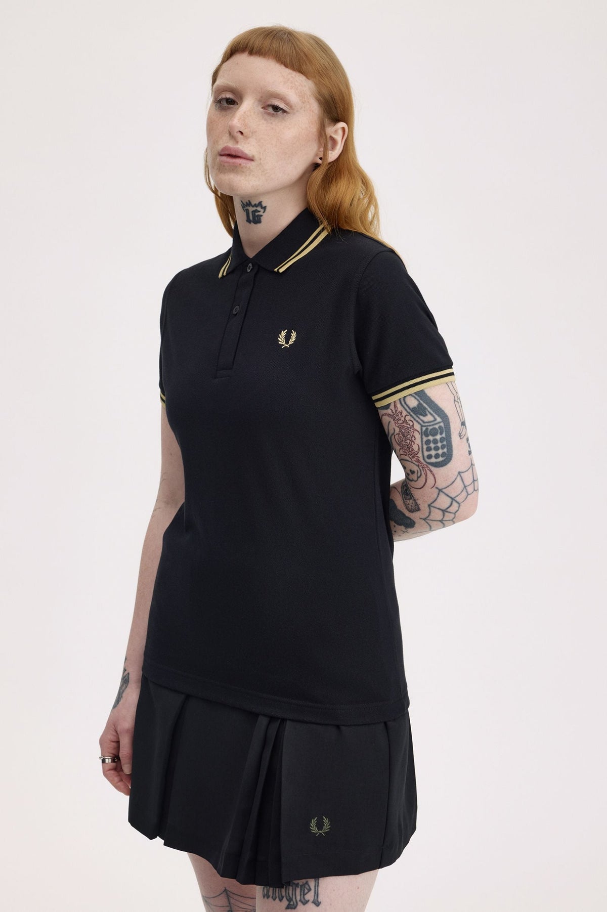 G12 The Fred Perry Shirt (Black / Champagne / Champagne)