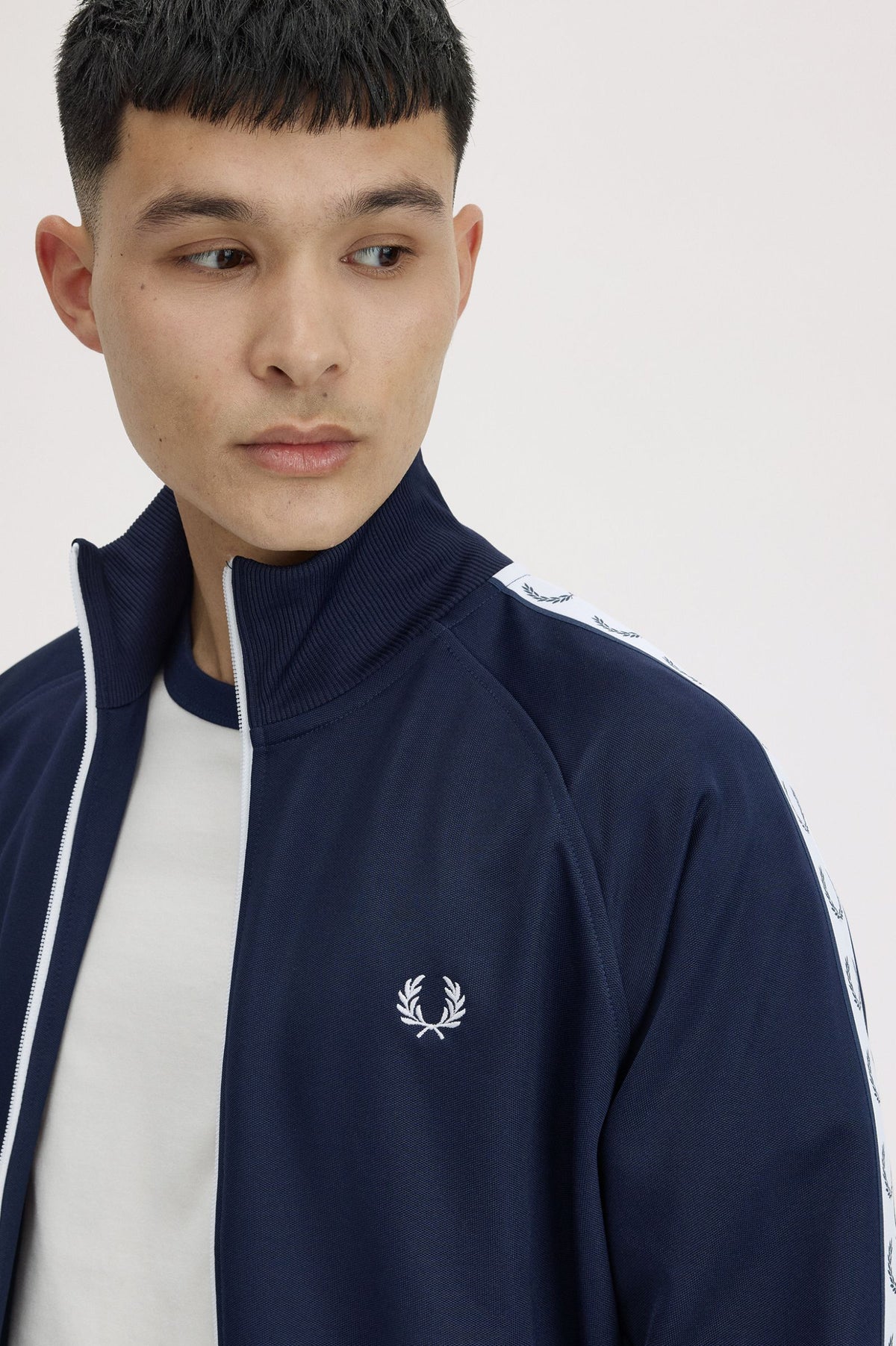 J4620 Taped Track Jacket (Carbon Blue)