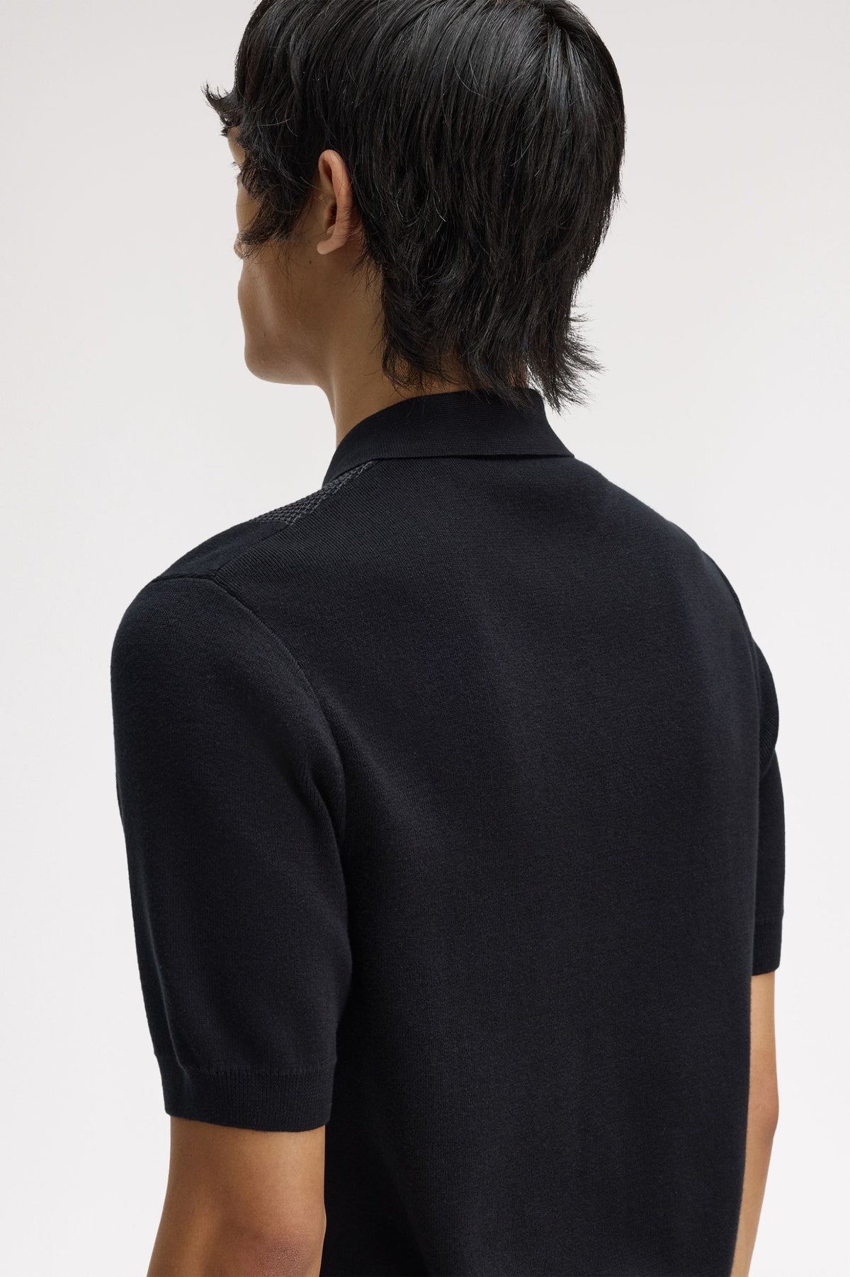 K2310 Panel Detail Knitted Shirt (Black)