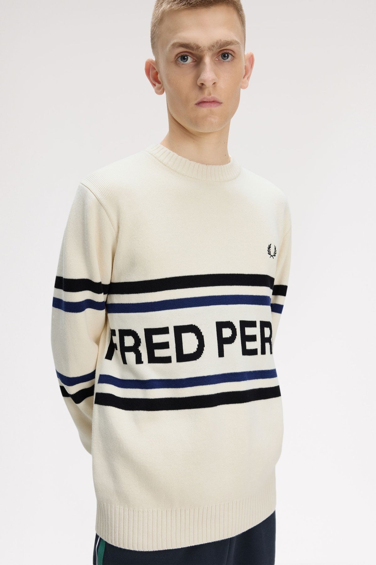 K2325 Fred Perry Graphic Jumper (Ecru)