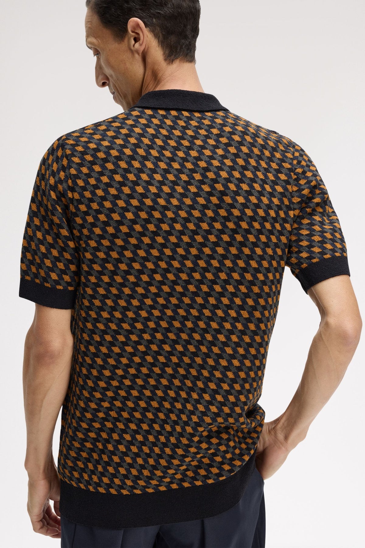K2328 Geometric Knitted Shirt (Dark Caramel)