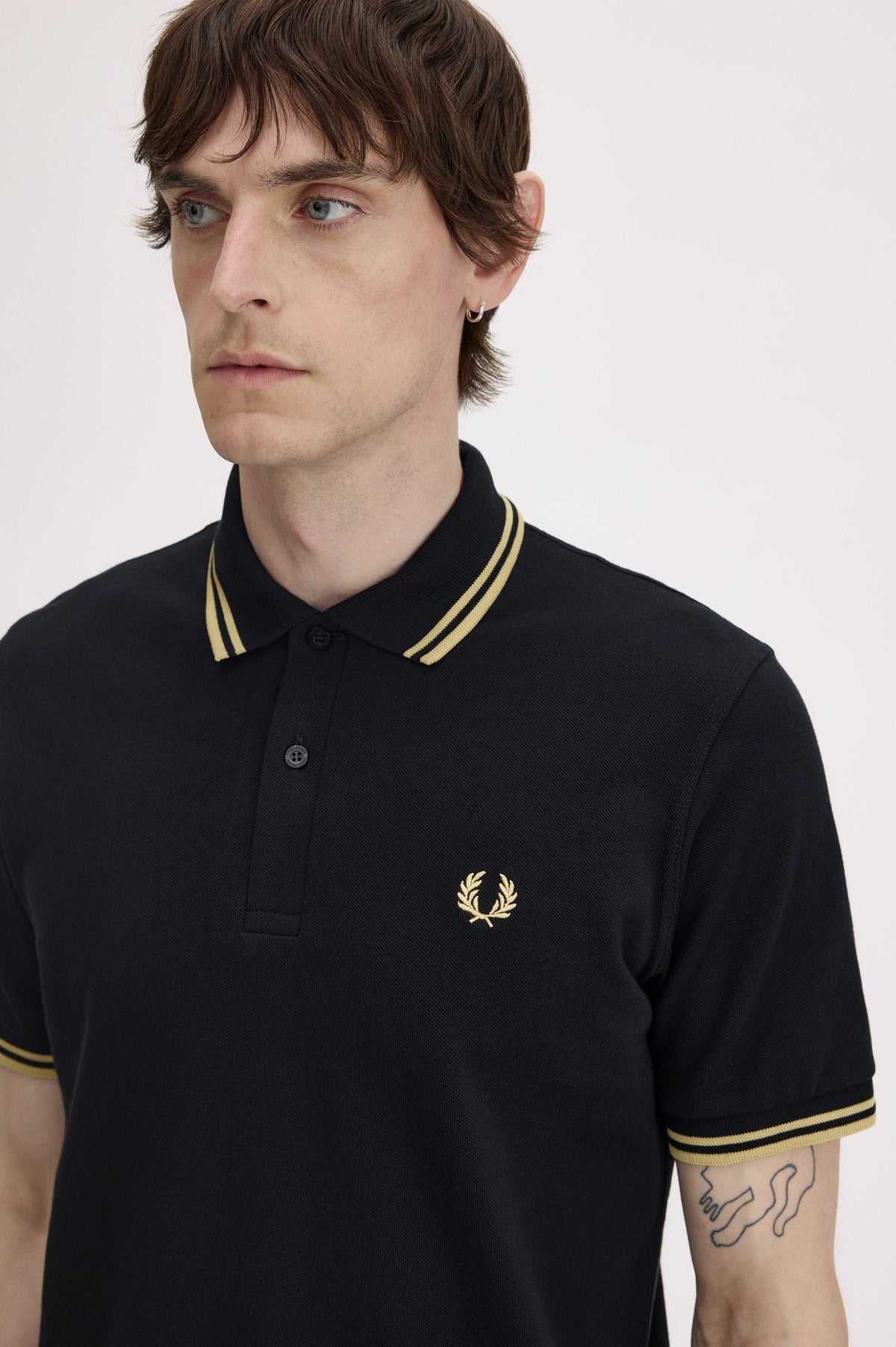 M12 The Fred Perry Shirt (Black / Champagne / Champagne)