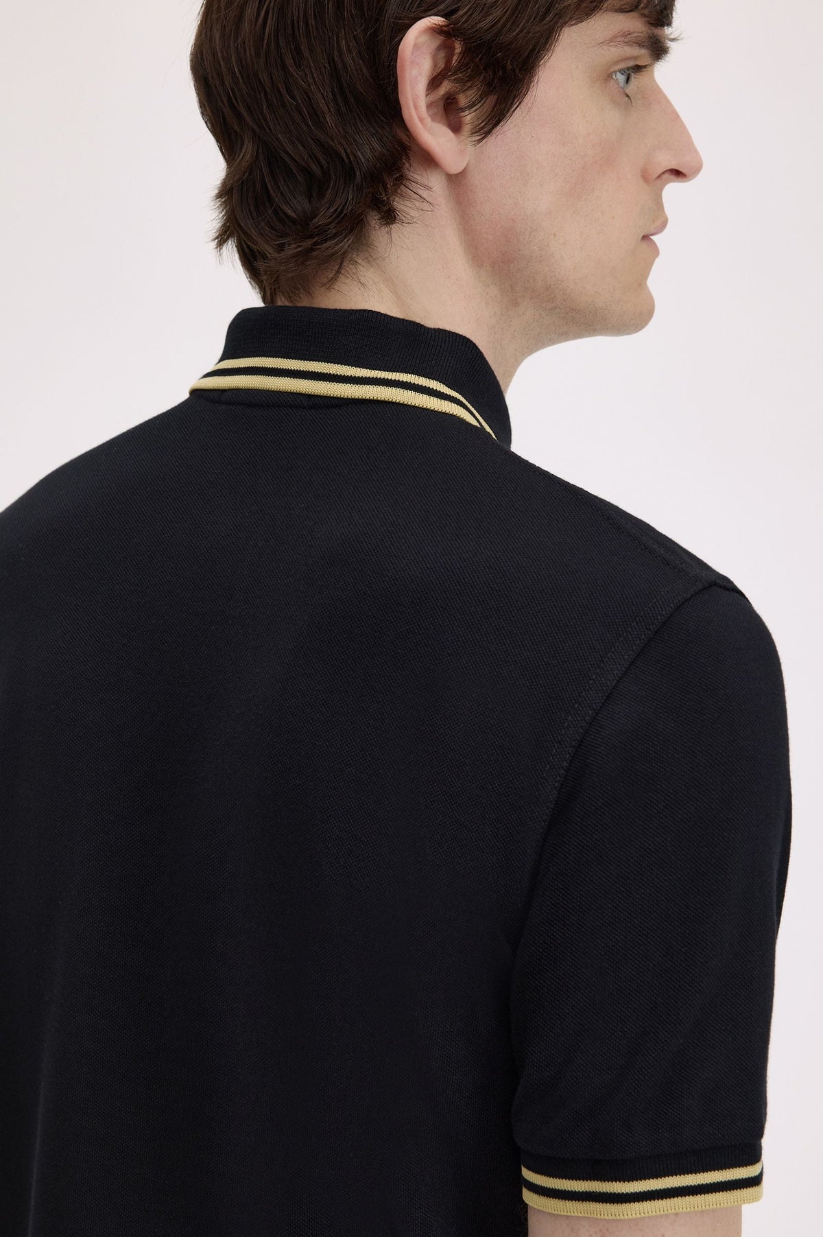 M12 The Fred Perry Shirt (Black / Champagne / Champagne)