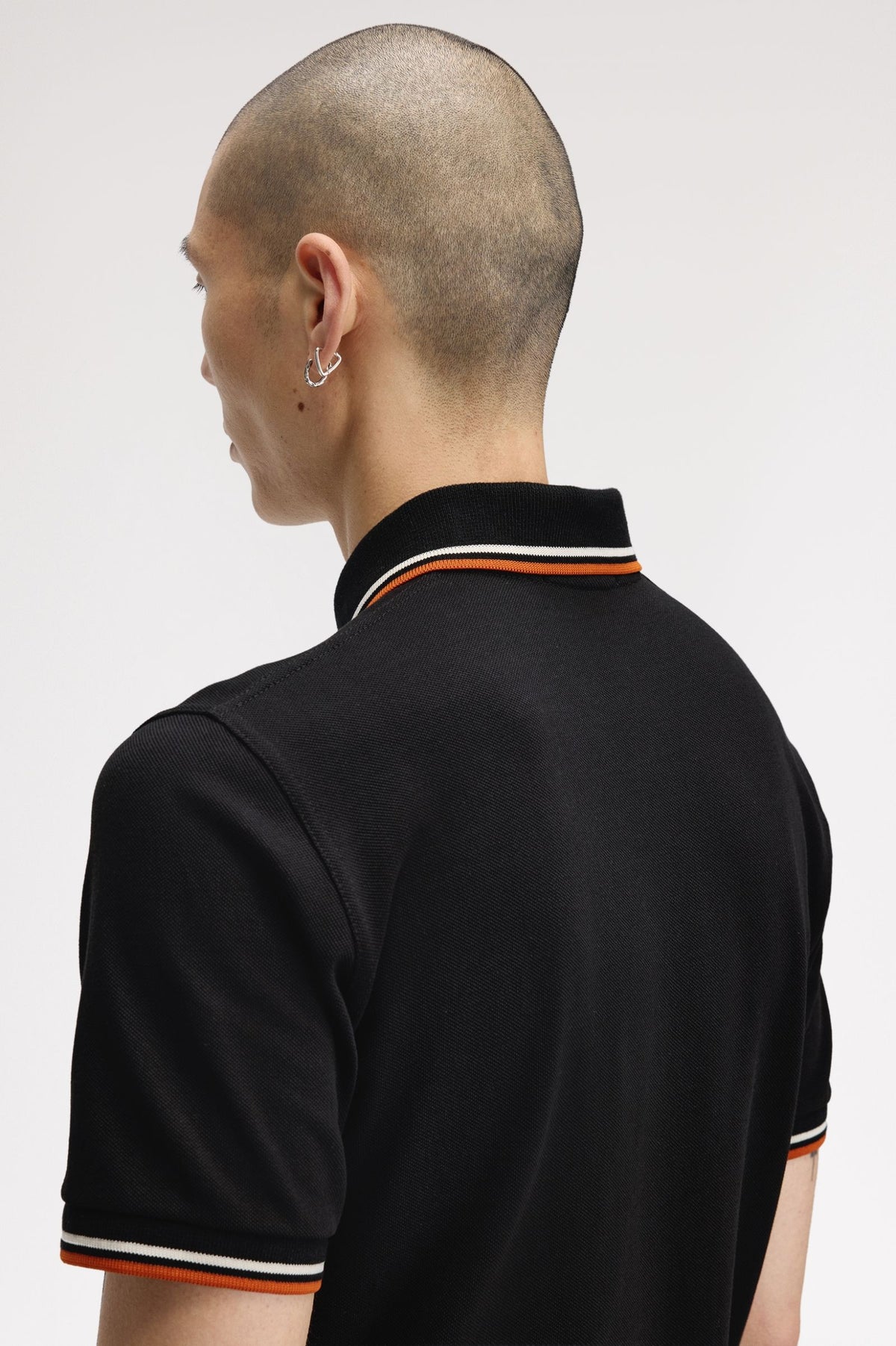 M12 The Fred Perry Shirt (Black / Tramline White / Summer Clay)
