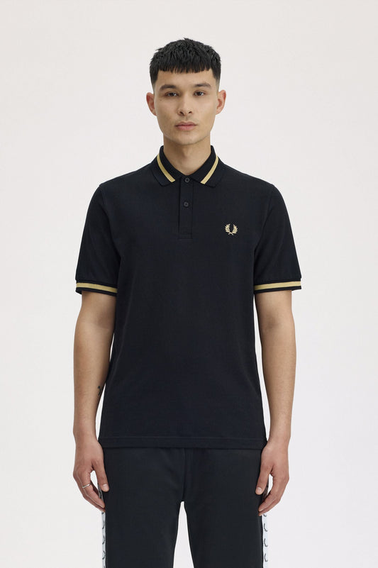 M2 The Single Tipped Fred Perry Shirt (Navy/ Snow White)