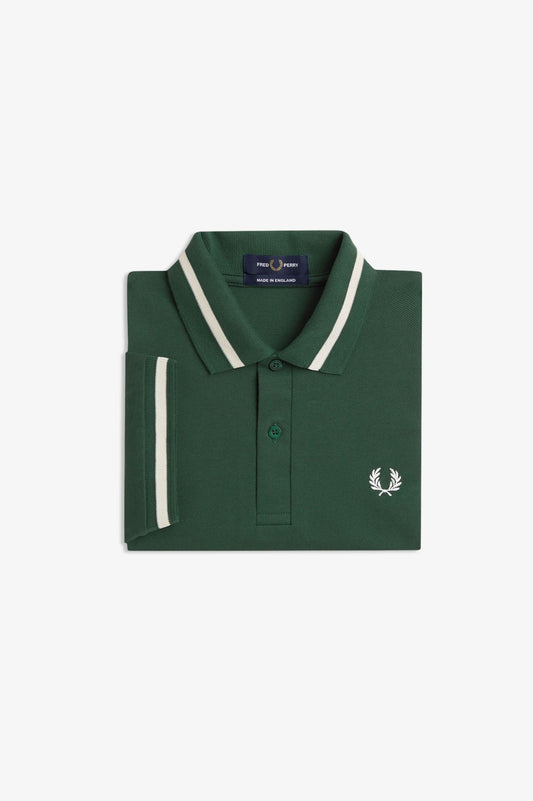 M2 The Single Tipped Fred Perry Shirt (Grassroots/ Tramline White)