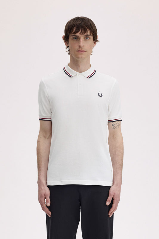 M3600 The Twin Tipped Fred Perry Shirt (Snow White / Burnt Red / Navy)