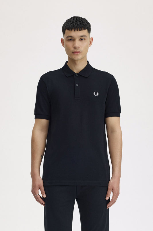 M6000 Plain Fred Perry Shirt (Black/ Snow White)