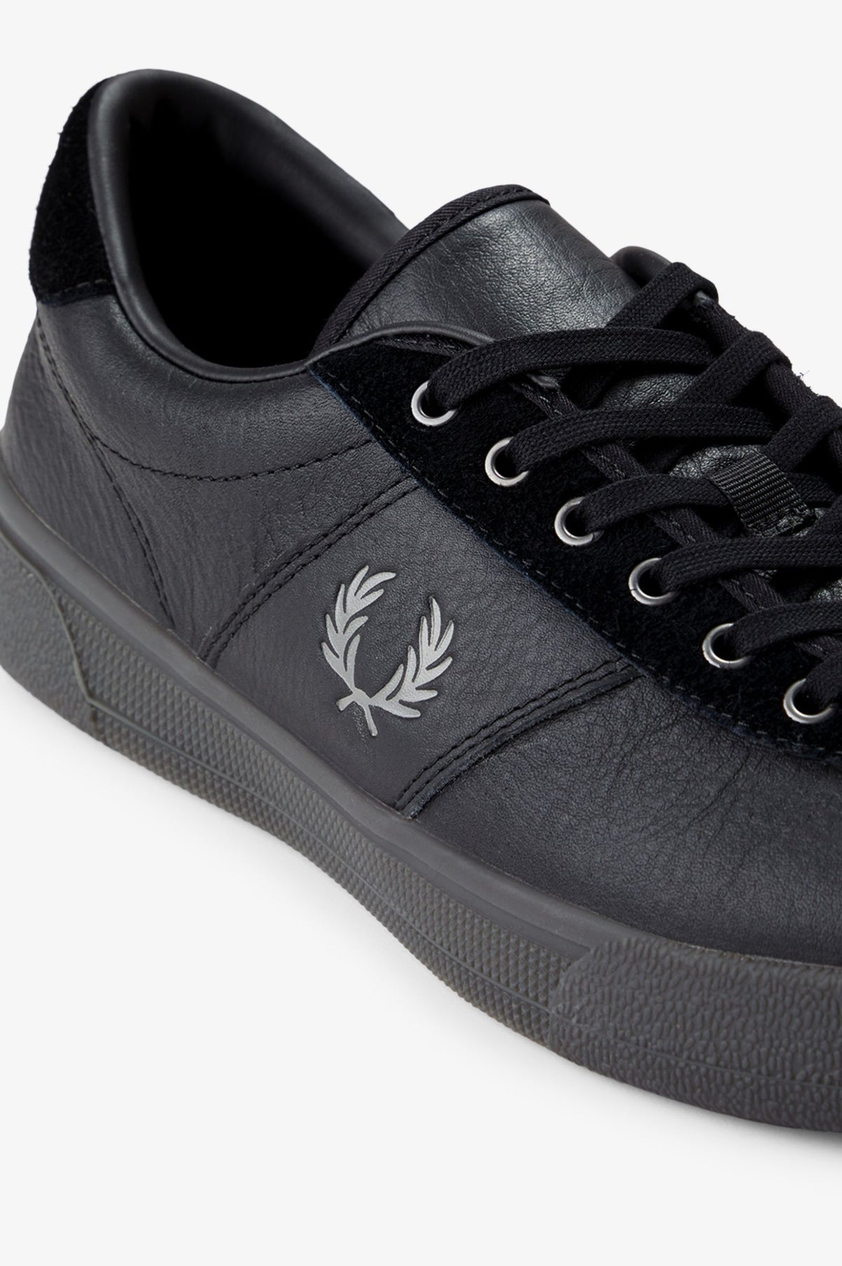 B3418 Leather Tennis Shoe (Black)